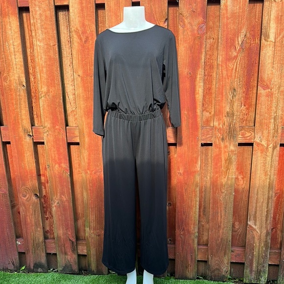 Joan River Elegant Black Women's Jumpsuit Size MP - Picture 2 of 10
